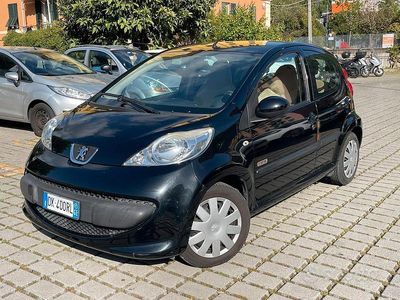 Begagnad Peugeot 107 68 HK (50 kW) 2007 Halvkombi