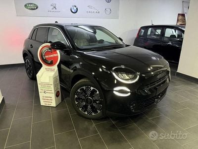 Nuova Fiat 600 La Prima 110 CV (80 kW) 2025 Nero SUV