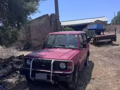 Usata Mitsubishi Pajero 84 CV (61 kW) 1987 Rosso SUV