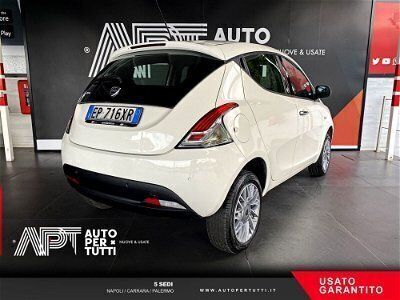 usata Lancia Ypsilon 0.9 TwinAir 5 porte Metano Ecochic Gold usato