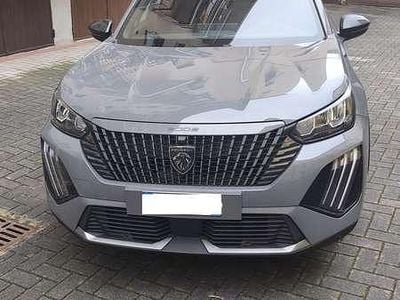 Usata Peugeot 2008 Allure 101 CV (74 kW) 2023 Grigio SUV