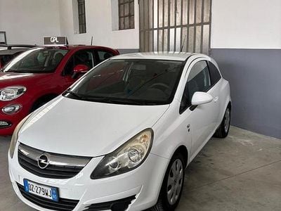 Usata Opel Corsa 2010 Bianco Utilitaria