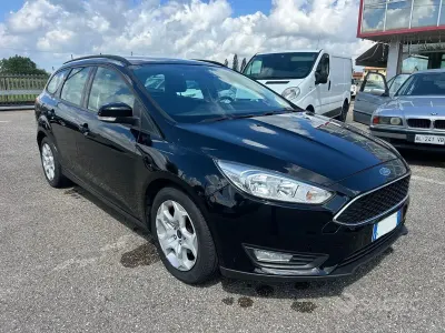 Usado Ford Focus 120 HP (88 kW) 2015 Preto Carrinha