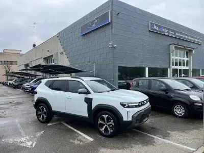 Nuova Dacia Duster Journey 120 CV (88 kW) 2026 Bianco Berlina
