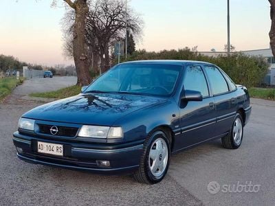 Usata Opel Vectra 71 CV (52 kW) 1994 Blu Berlina