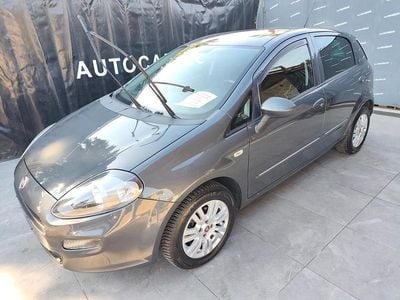 Usata Fiat Punto Lounge 77 CV (56 kW) 2015 Grigio Utilitaria