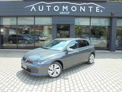 Usata VW Golf VIII Life 116 CV (85 kW) 2025 Dolphin grey Berlina