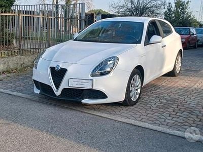 Usata Alfa Romeo Giulietta 120 CV (88 kW) 2018 Bianco Utilitaria