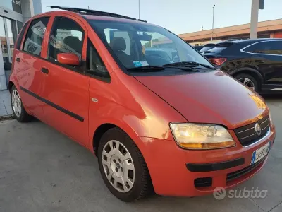 Usata Fiat Idea Dynamic 69 CV (50 kW) 2005 Rosso Monovolume