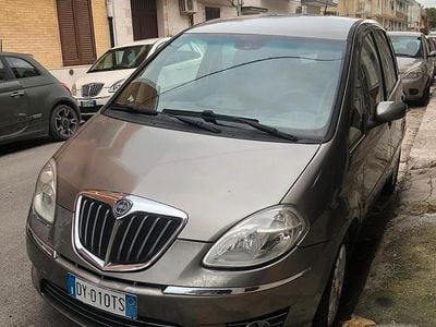 Usata Lancia Musa 77 CV (56 kW) 2009 Marrone Monovolume