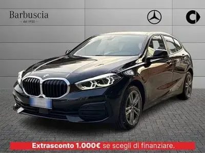 Usata BMW 118 Sport Line 150 CV (110 kW) 2022 Nero Utilitaria