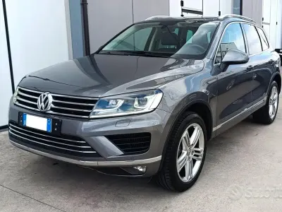 Usata VW Touareg Sport 204 CV (150 kW) 2016 Grigio SUV