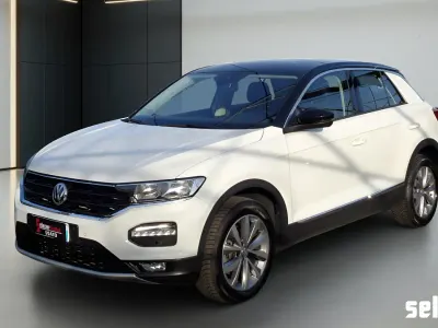 Usata VW T-Roc Business 150 CV (110 kW) 2020 Bianco/tetto nero SUV