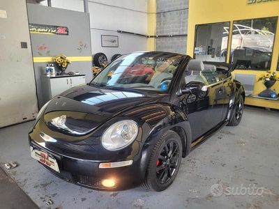 Usata VW New Beetle 105 CV (77 kW) 2006 Nero Utilitaria