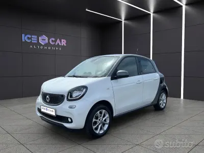 Usata Smart ForFour Passion 71 CV (52 kW) 2017 Bianco Utilitaria