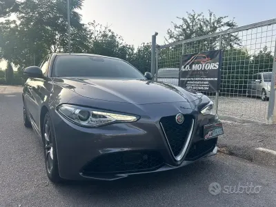 Usata Alfa Romeo Giulia Executive 160 CV (117 kW) 2019 Grigio Berlina