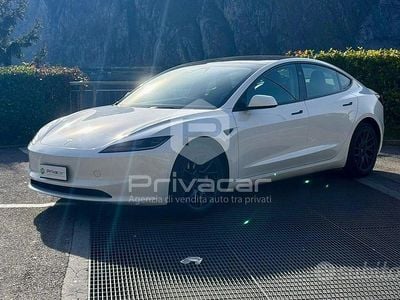 Usata Tesla Model 3 RWD 208 kW (283 CV) 2024 Bianco Berlina