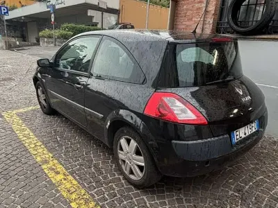 Usata Renault Mégane Dynamique 120 CV (88 kW) 2005 Berlina