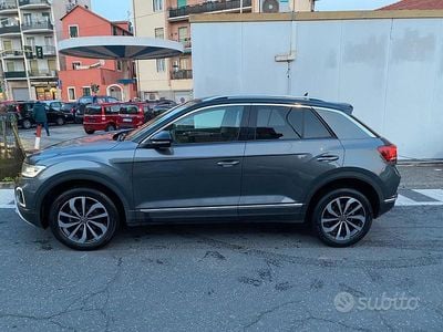 Usata VW T-Roc Style 149 CV (109 kW) 2023 Grigio SUV