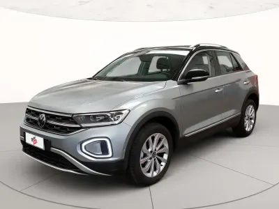 Usata VW T-Roc Style 116 CV (85 kW) 2025 Pyrit silver metallizzato nero SUV