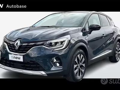 Usata Renault Captur Techno 101 CV (74 kW) 2023 Blu chiaro SUV