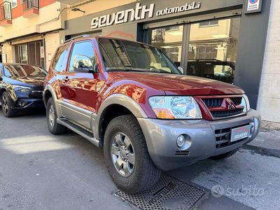 Usata Mitsubishi Pajero 160 CV (117 kW) 2004 Rosso SUV