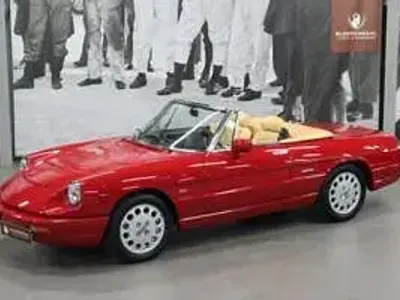 Usata Alfa Romeo Spider 120 CV (88 kW) 1990 Rosso Cabrio