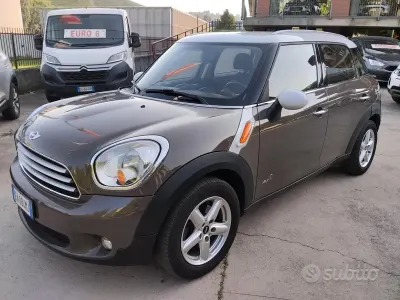 Usata Mini Cooper Countryman 111 CV (81 kW) 2012 Marrone SUV