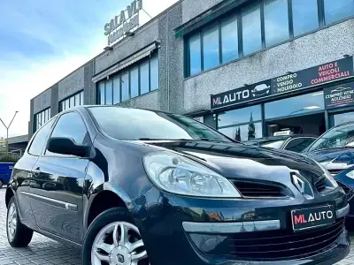 Brugt Renault Clio II Dynamique 75 HK (55 kW) 2006 Sort Sedan