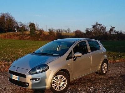Usata Fiat Punto 2015 Grigio Utilitaria
