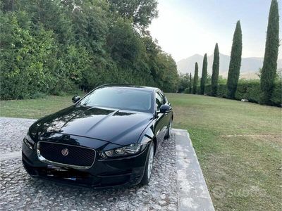 Usata Jaguar XE 180 CV (132 kW) 2017 Nero Berlina