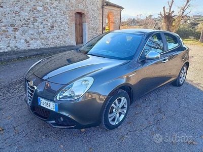 Usata Alfa Romeo Giulietta 140 CV (102 kW) 2011 Grigio Utilitaria