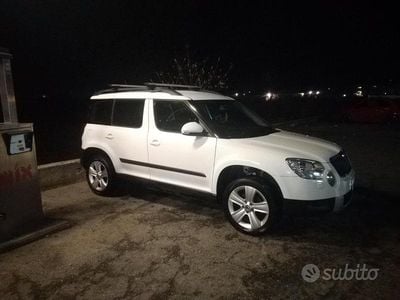 Usata Skoda Yeti 105 CV (77 kW) 2011 Bianco SUV