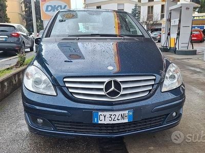 Usata Mercedes B150 95 CV (69 kW) 2006 Blu Monovolume