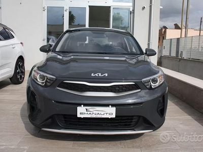 Usata Kia Stonic Urban 84 CV (61 kW) 2022 Grigio SUV