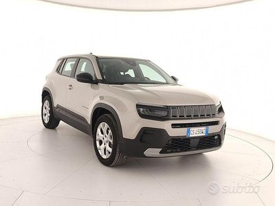 Usata Jeep Avenger Altitude 101 CV (74 kW) 2024 Beige SUV