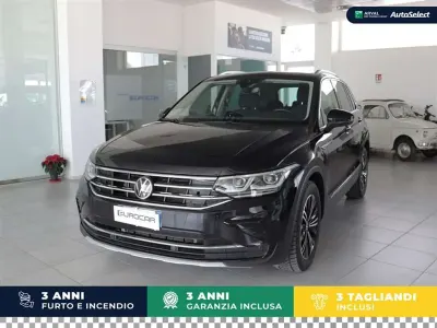 Usata VW Tiguan Elegance 150 CV (110 kW) 2023 Nero / black SUV