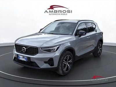 Usata Volvo XC40 Plus 163 CV (119 kW) 2024 Grigio SUV