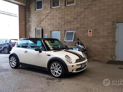 Usata Mini Cooper 116 CV (85 kW) 2003 Utilitaria