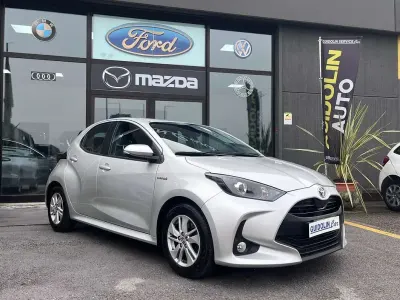 Usata Toyota Yaris Hybrid 116 CV (85 kW) 2021 Argento Berlina