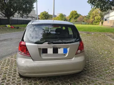 Usata Chevrolet Kalos SX 72 CV (52 kW) 2004 Grigio Berlina