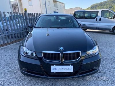 Usata BMW 320 177 CV (130 kW) 2008 Nero Berlina