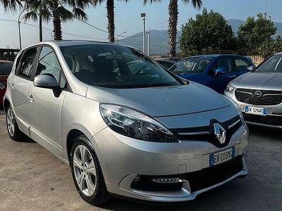 Usata Renault Scénic III XMOD 110 CV (80 kW) 2014 Argento Monovolume