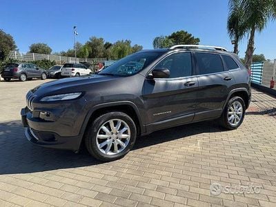 Usata Jeep Cherokee Limited 200 CV (147 kW) 2018 Grigio SUV