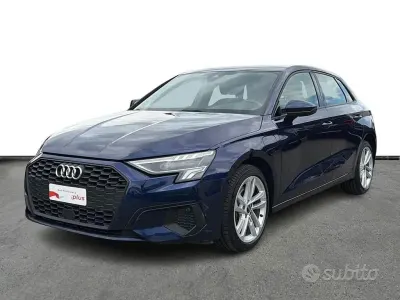Usata Audi A3 Business 204 CV (150 kW) 2022 Blu navarra metallizzato Berlina