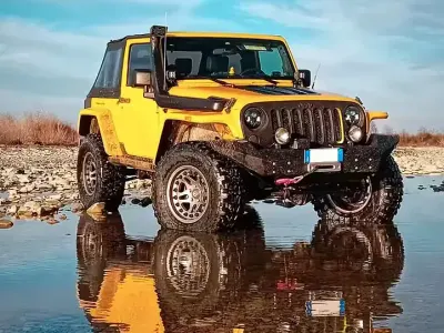 Usata Jeep Wrangler Rubicon 199 CV (146 kW) 2008 Giallo SUV