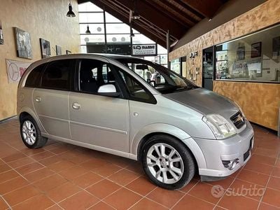 Usata Opel Meriva Cosmo 90 CV (66 kW) 2008 Grigio Monovolume