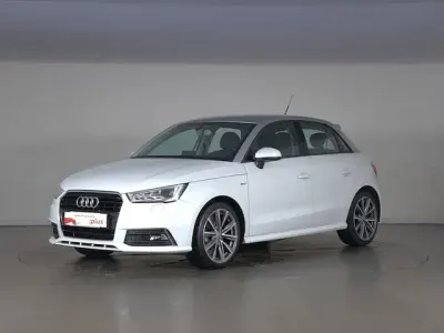 Usata Audi A1 Sportback Admired 95 CV (69 kW) 2018 Bianco ghiacciaio metallizzato Utilitaria