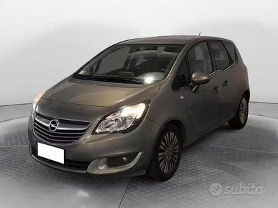 Usata Opel Meriva Cosmo 120 CV (88 kW) 2014 Grigio Monovolume