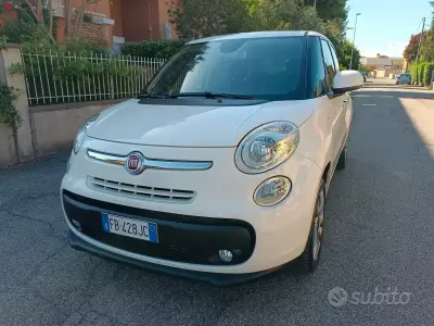 Usata Fiat 500L Living 84 CV (61 kW) 2015 Bianco Monovolume